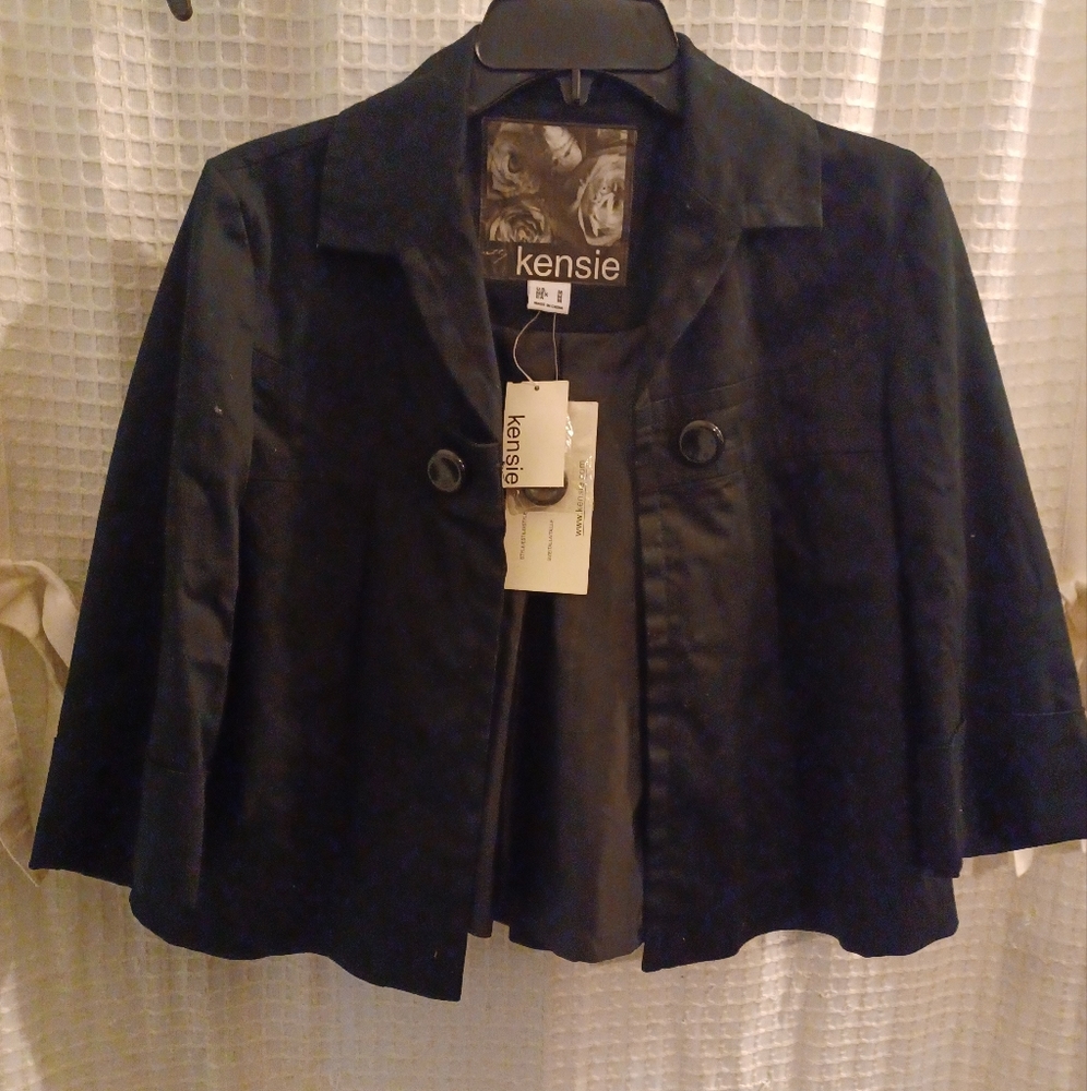 NWT Kensie Cropped Jacket